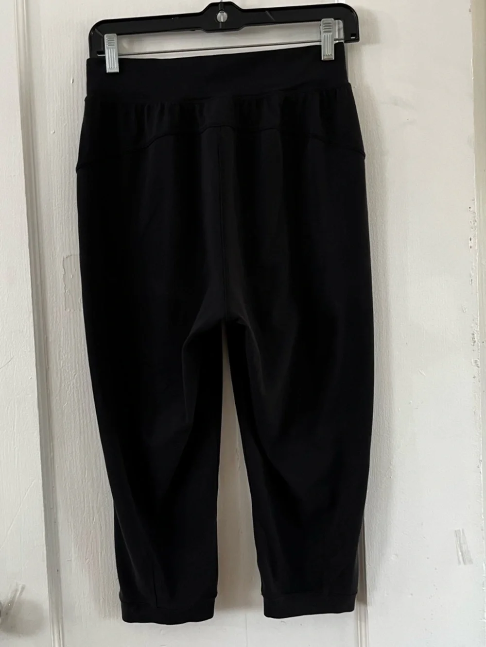 Lululemon Rejuvenate Crop 18